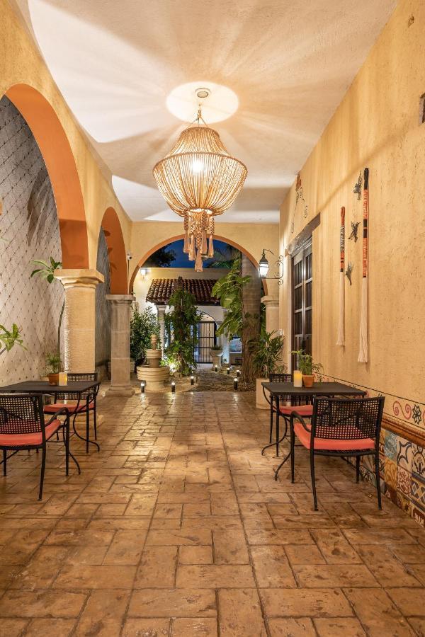 Casa Dos Lirios Hotel Boutique Mérida Exterior photo